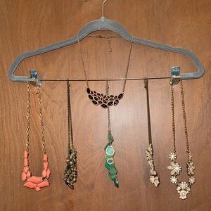 Assorted statement necklaces (7) ✨